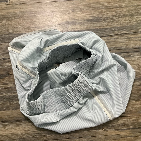 Vuori Cardiff Shorts Womens - Picture 6 of 6